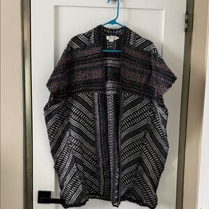 Molly Bracken Black and White Chevron Poncho